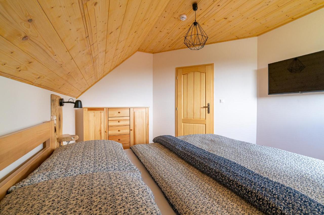 Apartmany Pod Rozsutcom - Zatkov Dvor - Prijazd Do Ubytovania Autom S Pohonom 4X4 Terchová Exterior photo