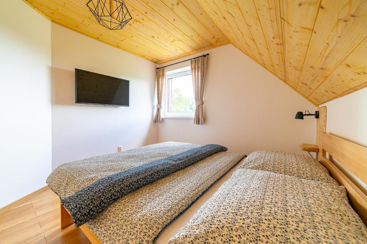 Apartmany Pod Rozsutcom - Zatkov Dvor - Prijazd Do Ubytovania Autom S Pohonom 4X4 Terchová Exterior photo