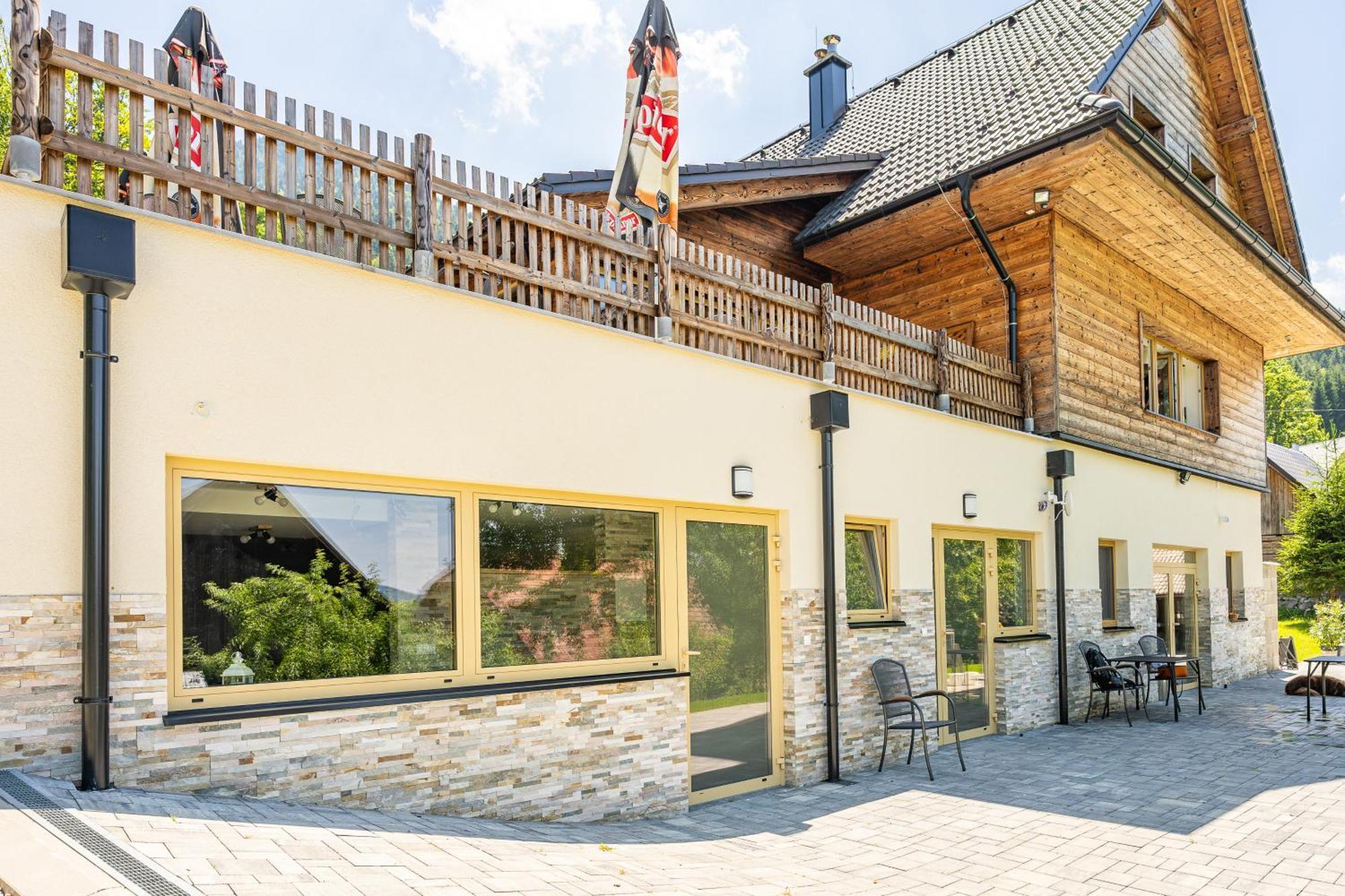 Apartmany Pod Rozsutcom - Zatkov Dvor - Prijazd Do Ubytovania Autom S Pohonom 4X4 Terchová Exterior photo